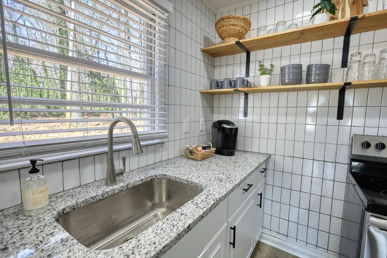 Coastal Cottage 1/2 Mile From Covington Square Bagian luar foto