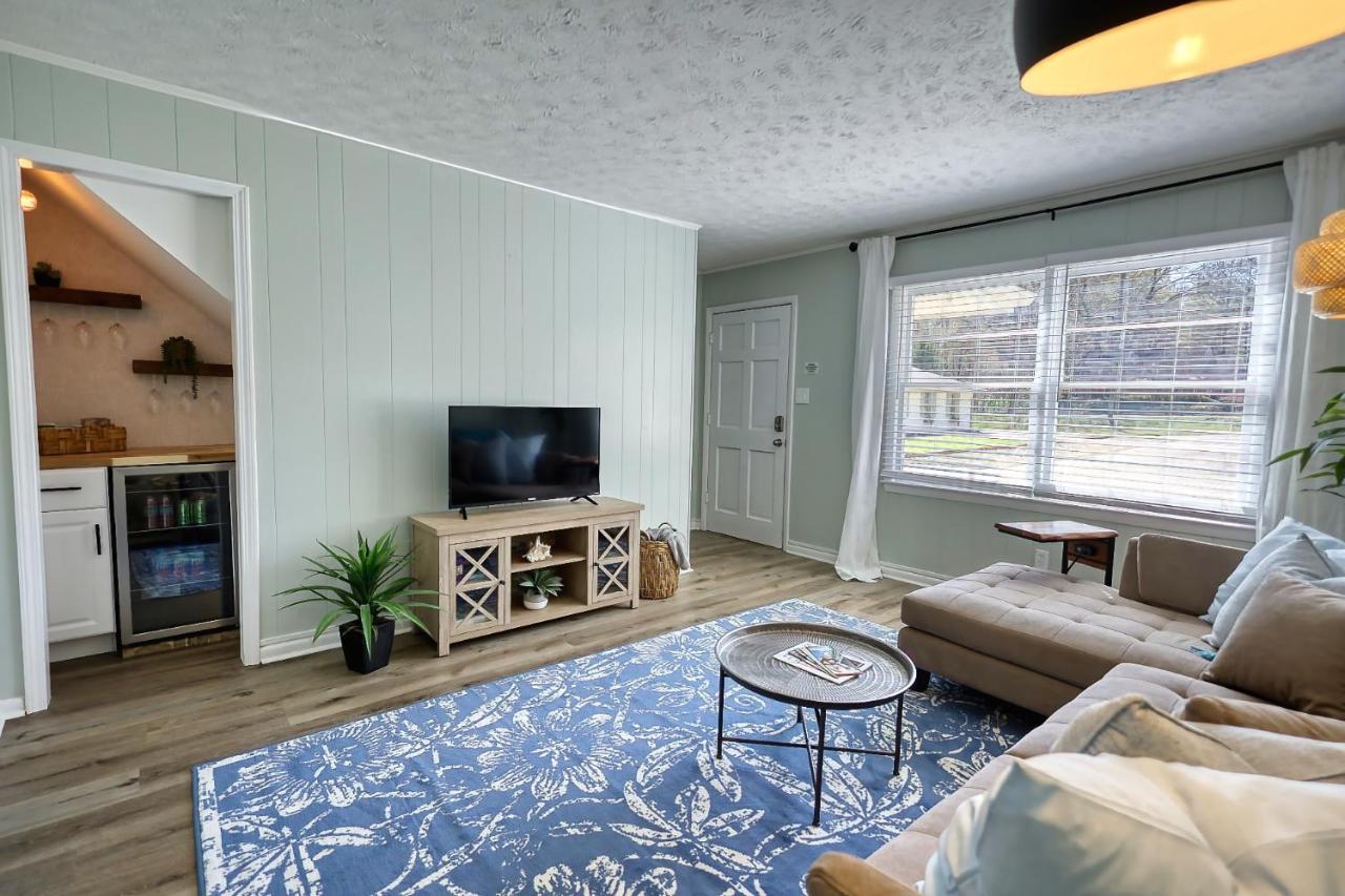 Coastal Cottage 1/2 Mile From Covington Square Bagian luar foto