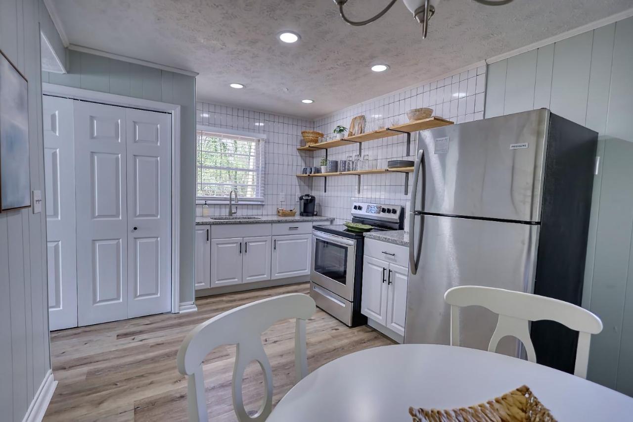 Coastal Cottage 1/2 Mile From Covington Square Bagian luar foto