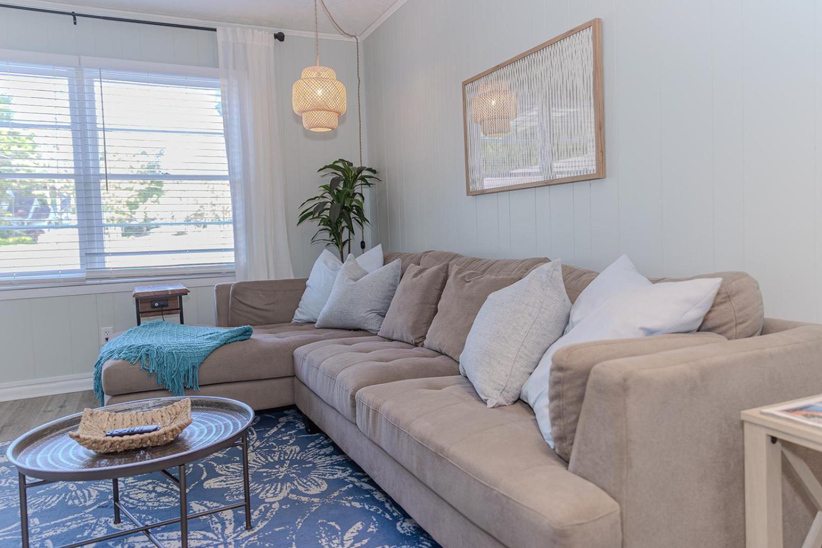 Coastal Cottage 1/2 Mile From Covington Square Bagian luar foto