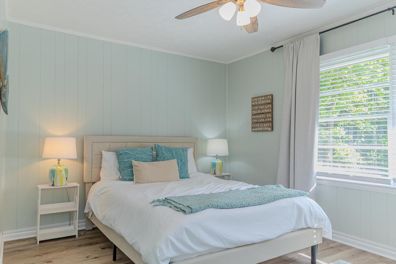Coastal Cottage 1/2 Mile From Covington Square Bagian luar foto