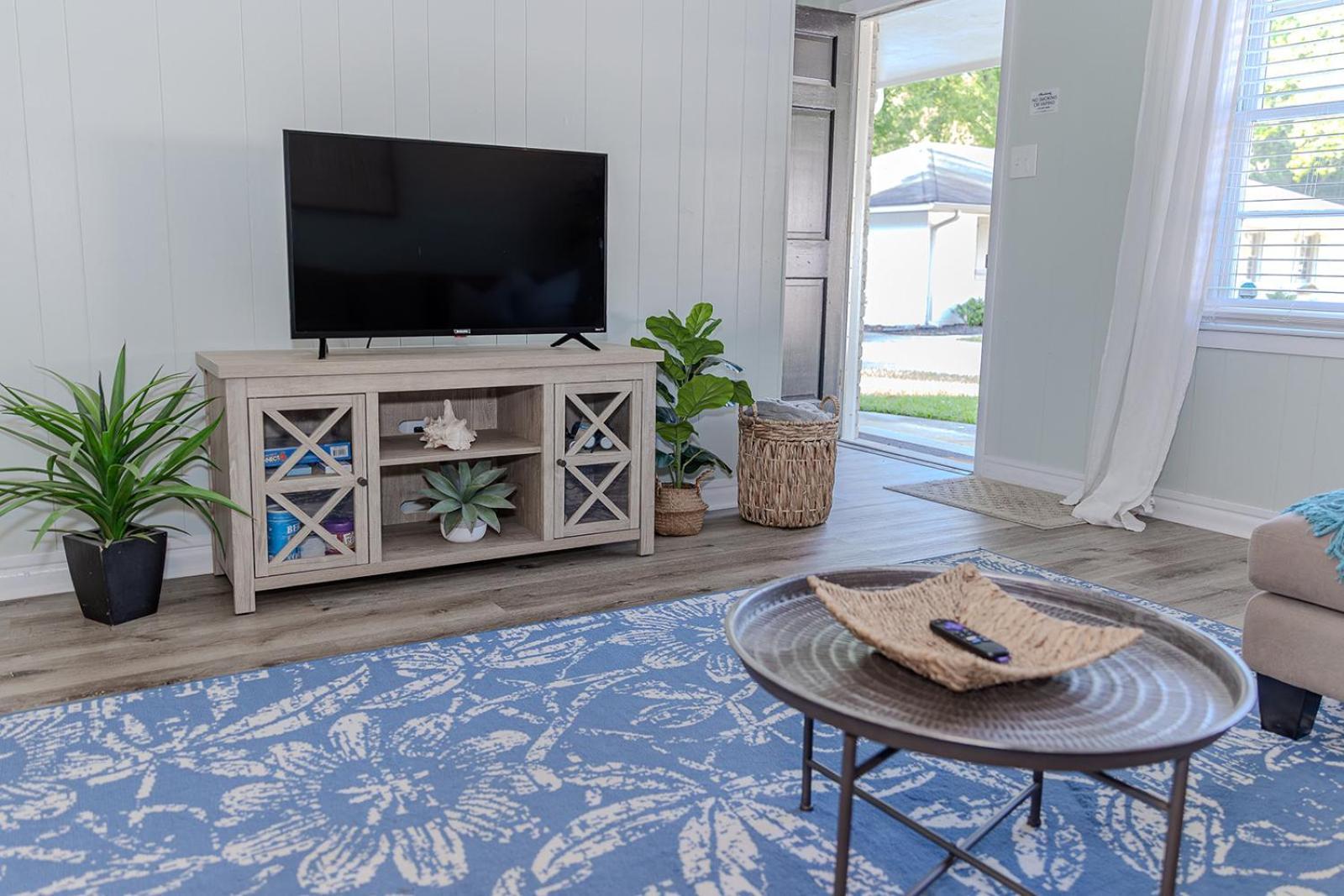 Coastal Cottage 1/2 Mile From Covington Square Bagian luar foto