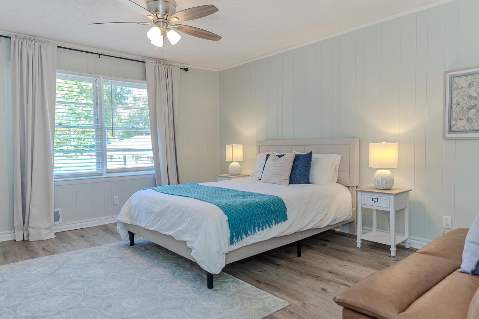 Coastal Cottage 1/2 Mile From Covington Square Bagian luar foto
