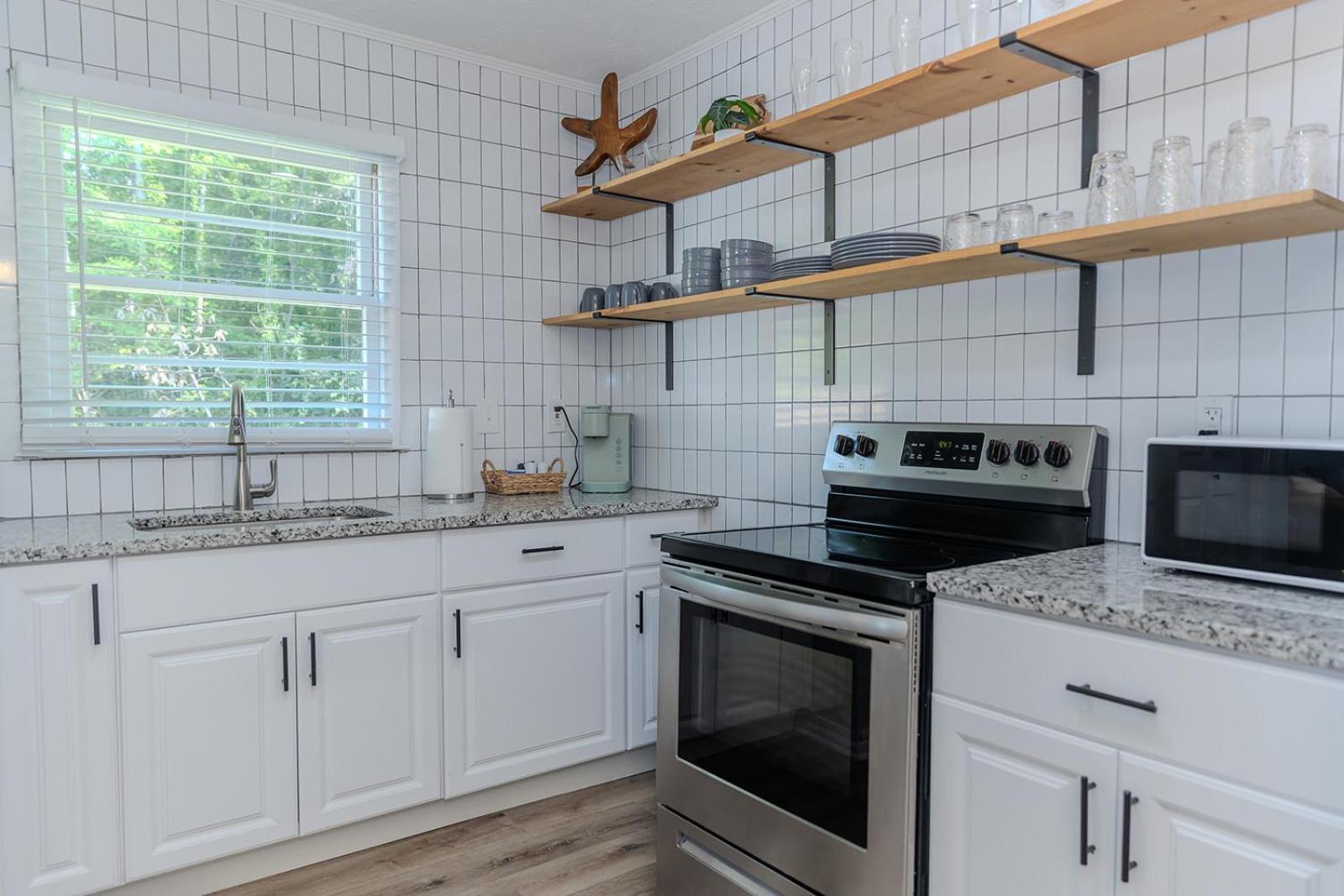 Coastal Cottage 1/2 Mile From Covington Square Bagian luar foto